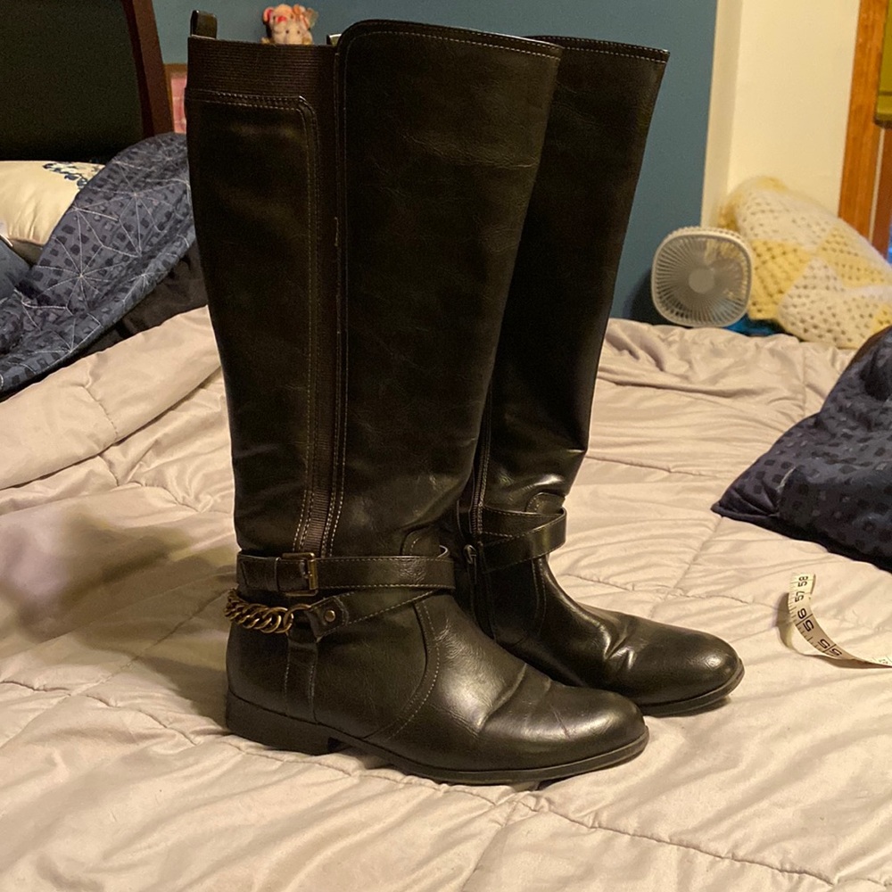 Unisa Boots  Wide Calfwith chain detail at ankles